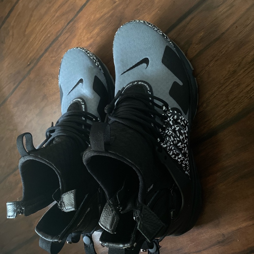 Nike shoes